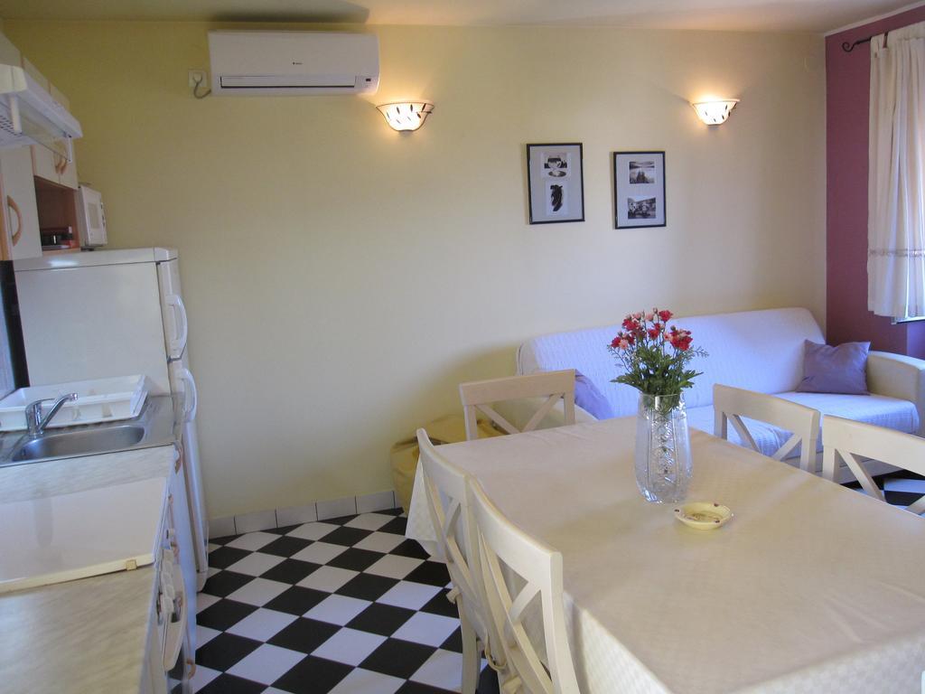 Apartment Glavica Supetar Exterior foto